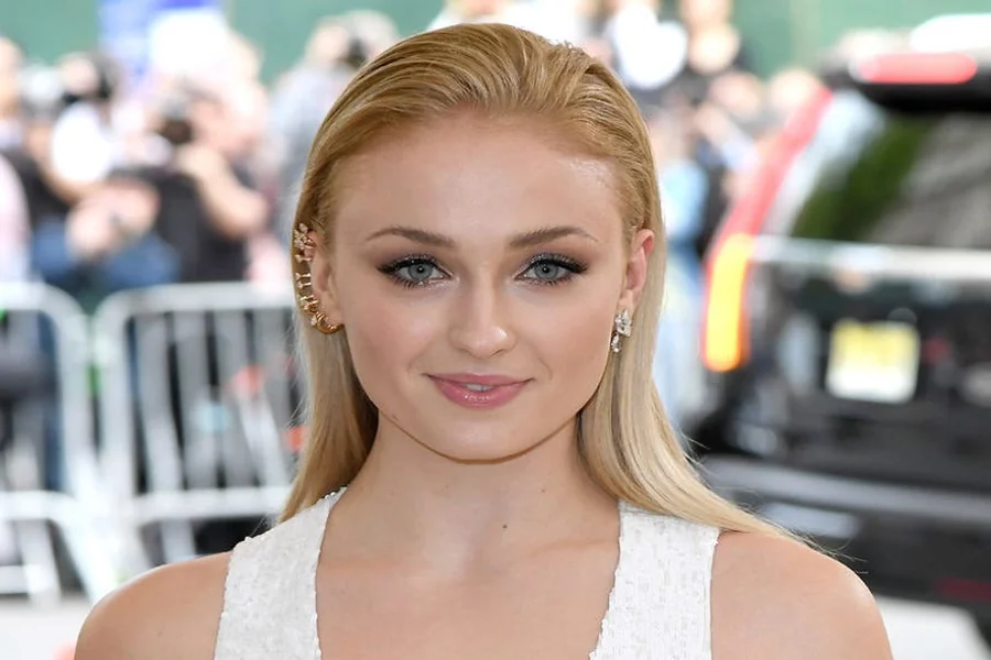 Sophie Turner Height
