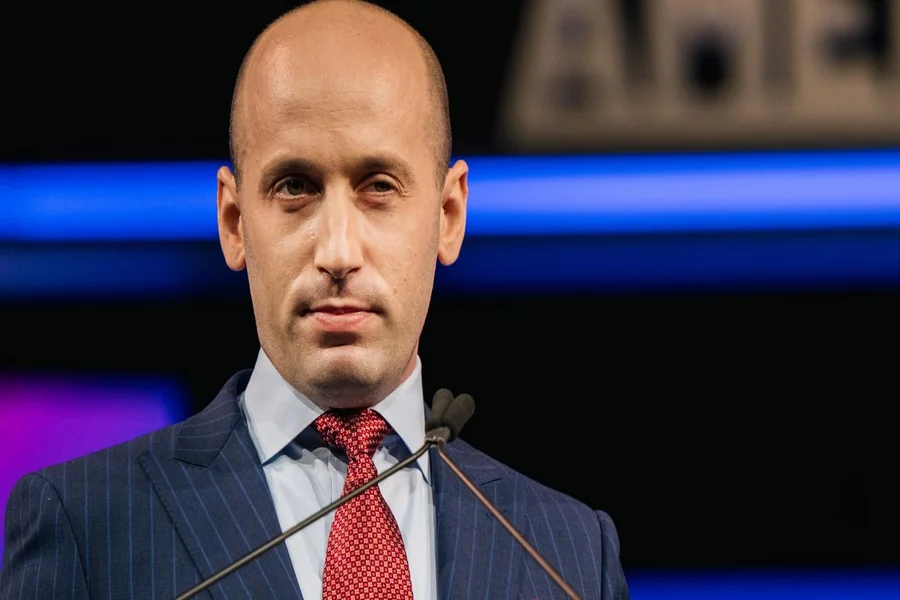 Stephen Miller Height