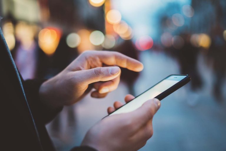 Why Interactive Apps Feel More Rewarding Than Passive Media
